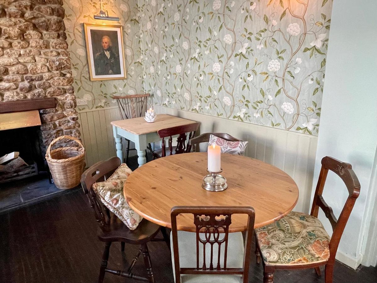 Lord Nelson Hotel Bridport Εξωτερικό φωτογραφία